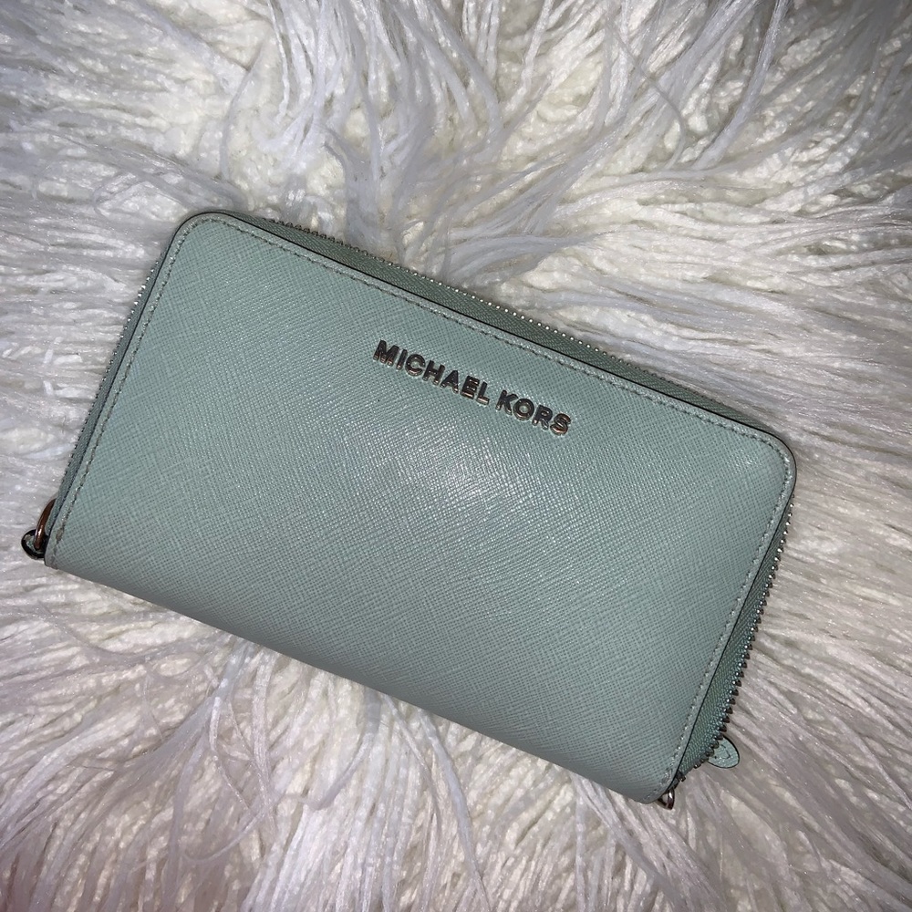 Micheal Kors wallet